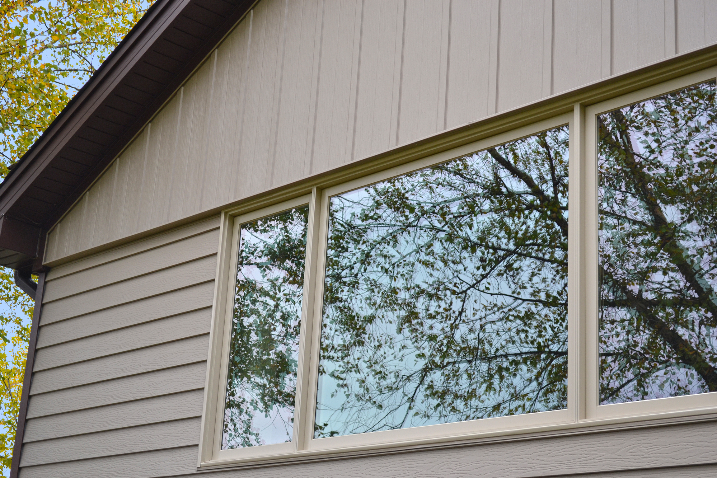 Steel Siding Vs  Vinyl Siding Pros And Cons Of Each Material 1