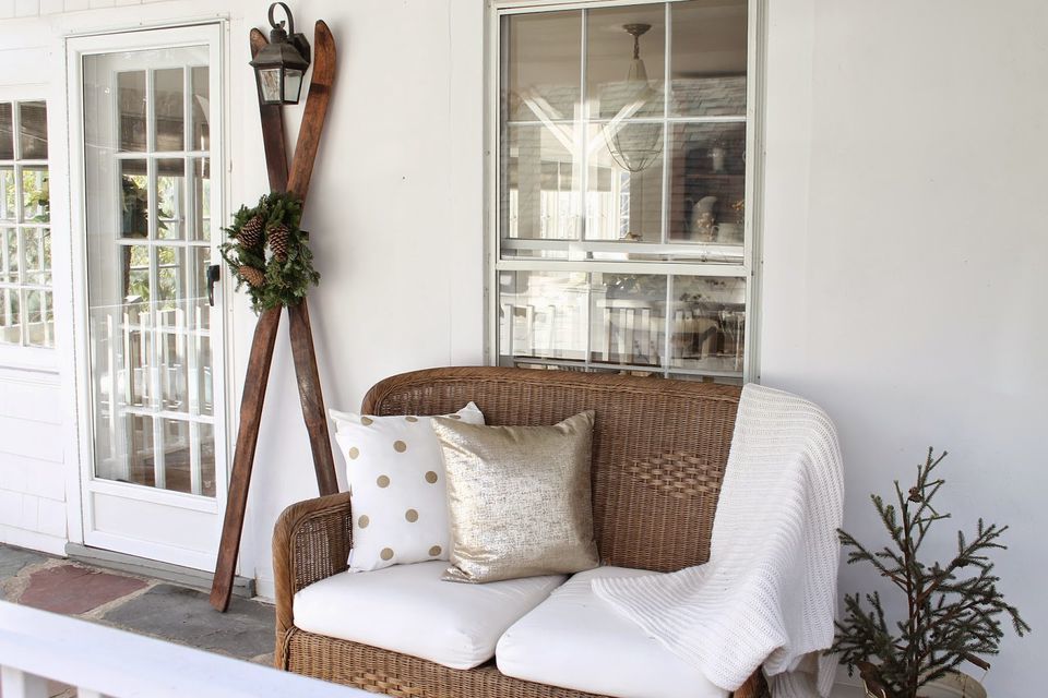 Winter Porch Decor White Vintage Skis 59B83Cc49Abed50011Caf185