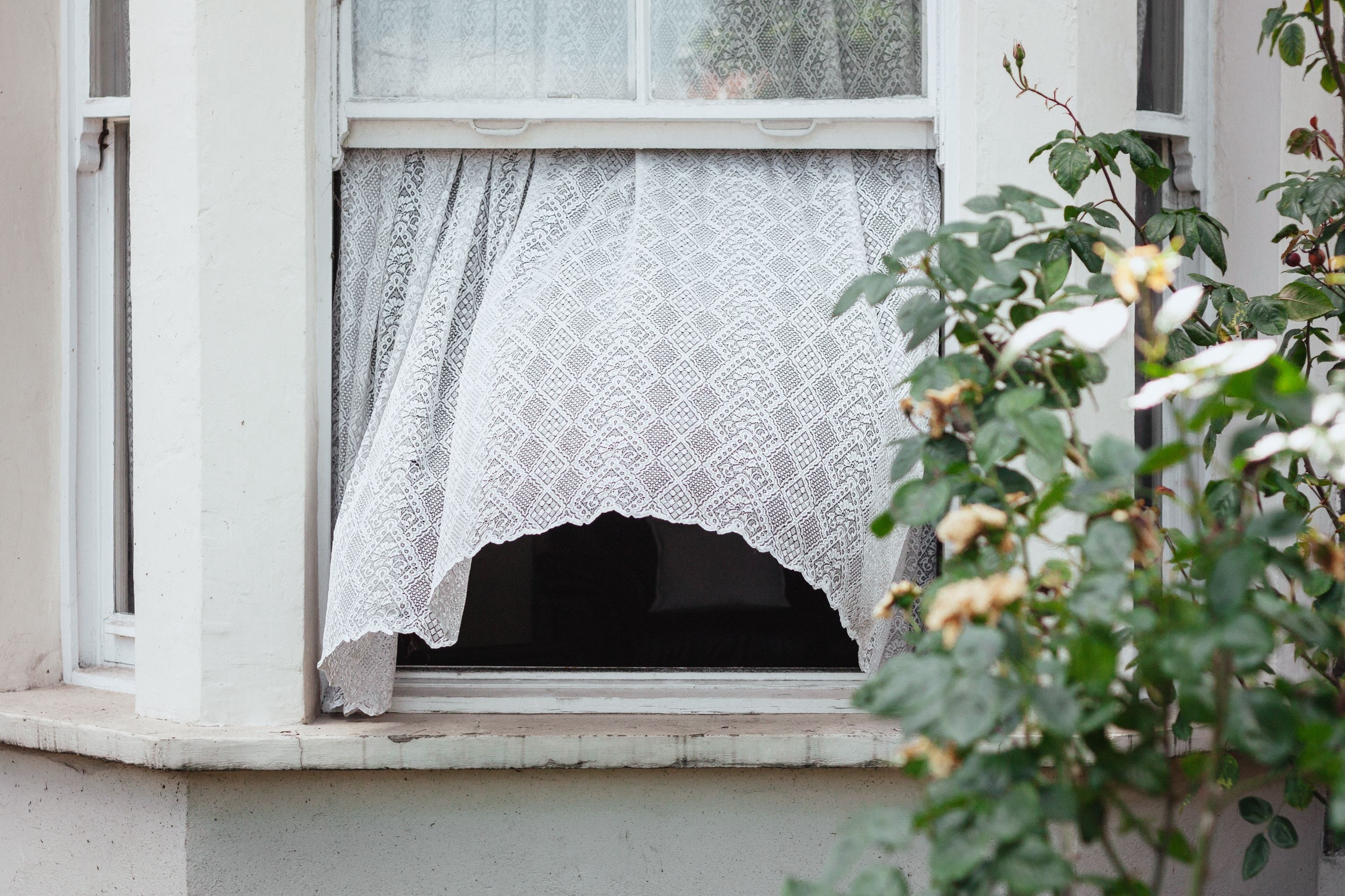 Alistair Macrobert 673511 Unsplash
