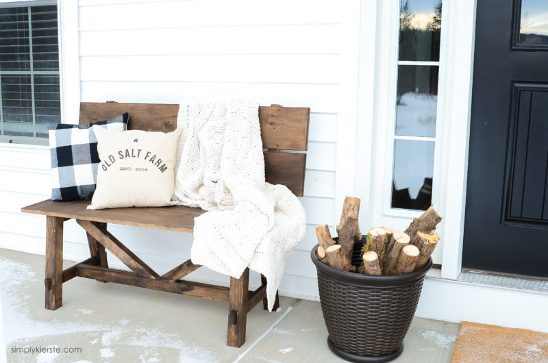 Farmhouse Winter Porch 33 2 Copy 800X530